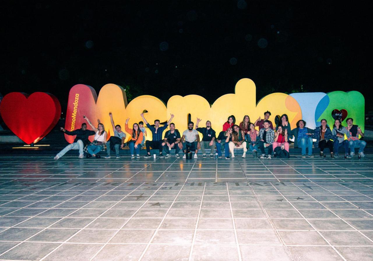 Fuxia Jungle * Mendoza