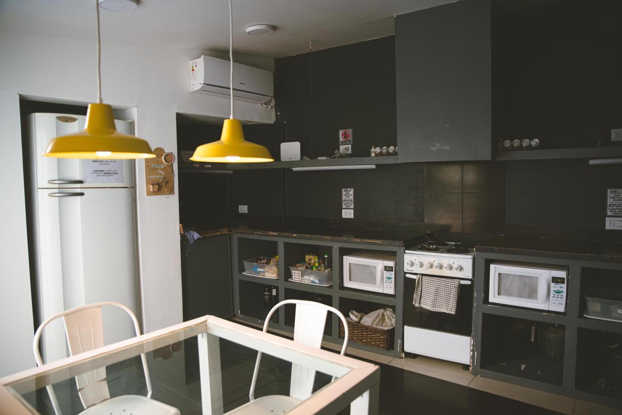 Fuxia Jungle Hostal Mendoza
